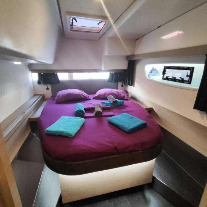 Hylia | Fountaine Pajot LUCIA 40 photo 8