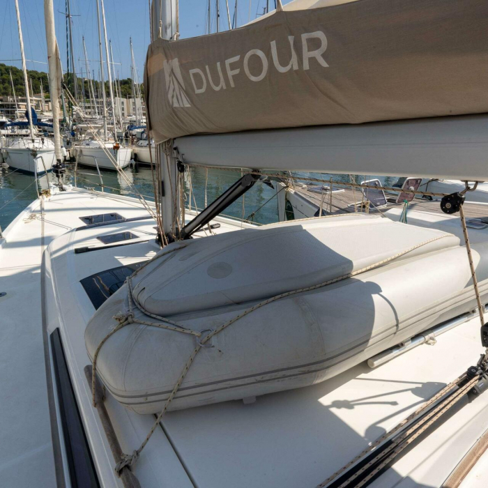 MAËLYS_DB | Dufour 430 GL photo 6