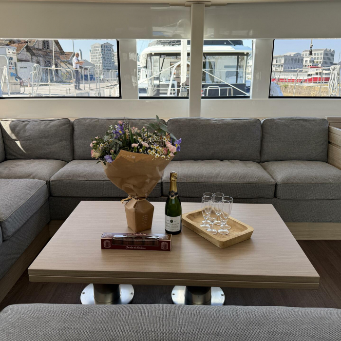 Athena Blu | Lagoon 51 photo 14