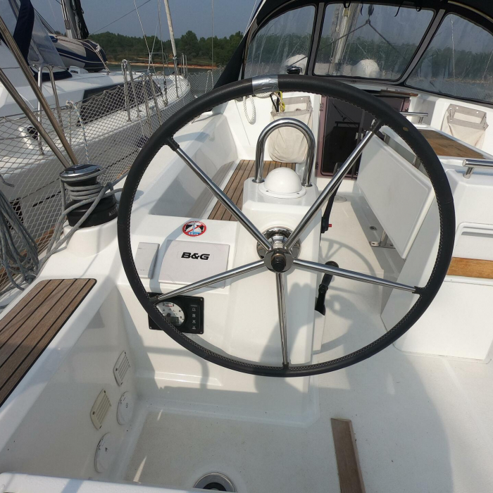 Abeona | Oceanis 35.1 photo 5