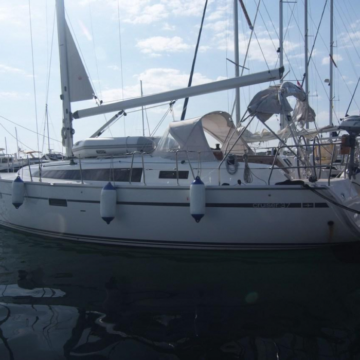 Dori | Bavaria Cruiser 37 photo 3