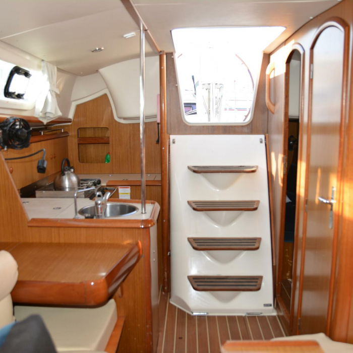 Charoula | Sun Odyssey 32i photo 13