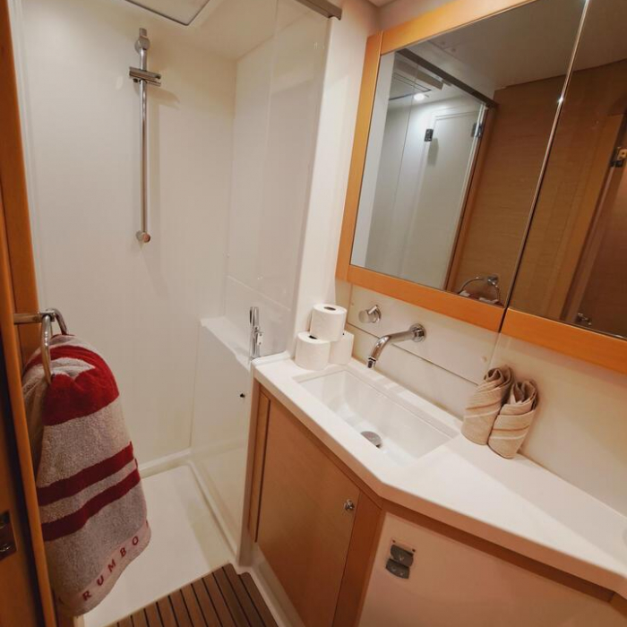 Lluna | Lagoon 450 F photo 18