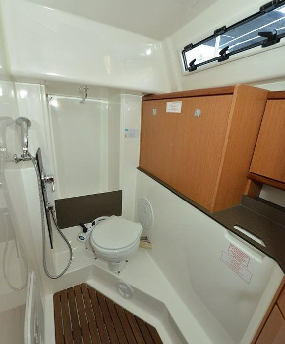 Ami | Bavaria Cruiser 33 photo 9