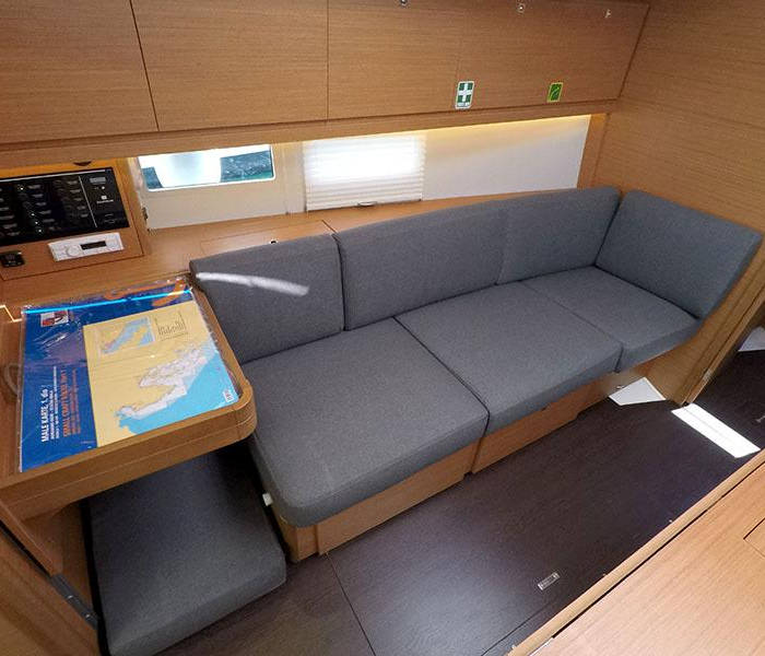 Barone | Dufour 390 GL photo 22