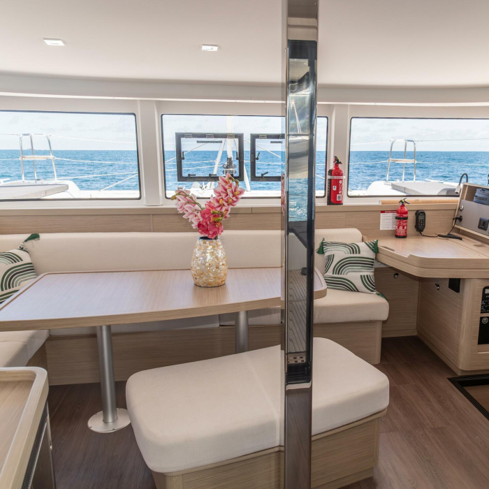 Vanessa | Lagoon 42 photo 34