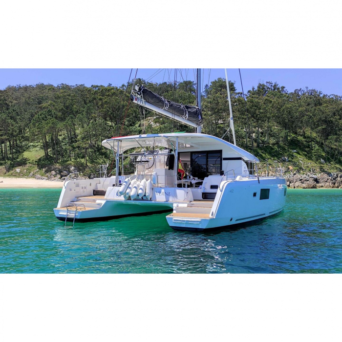 Verne | Lagoon 42 photo 6