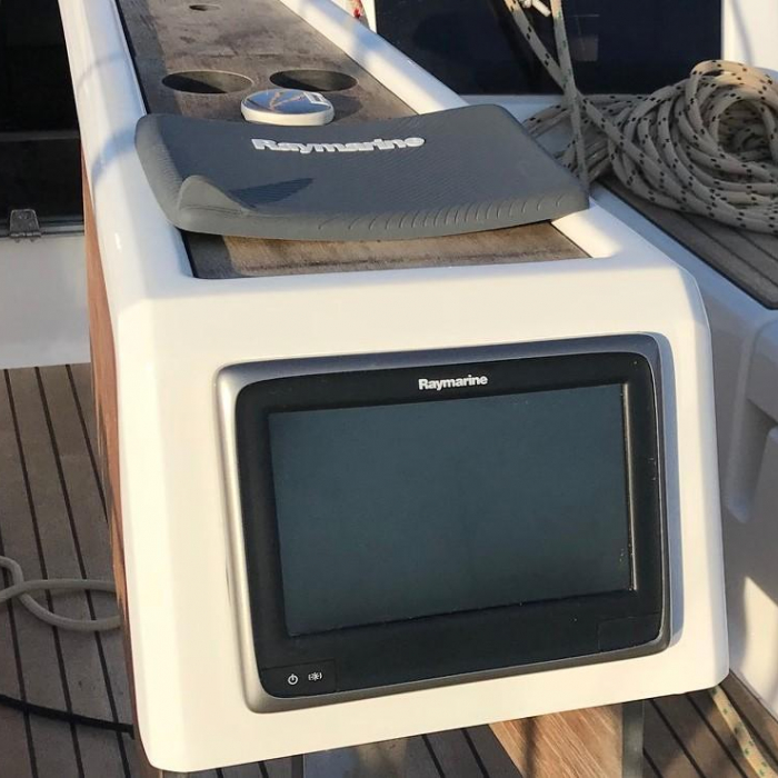 Diniva II | Dufour 382 GL photo 5