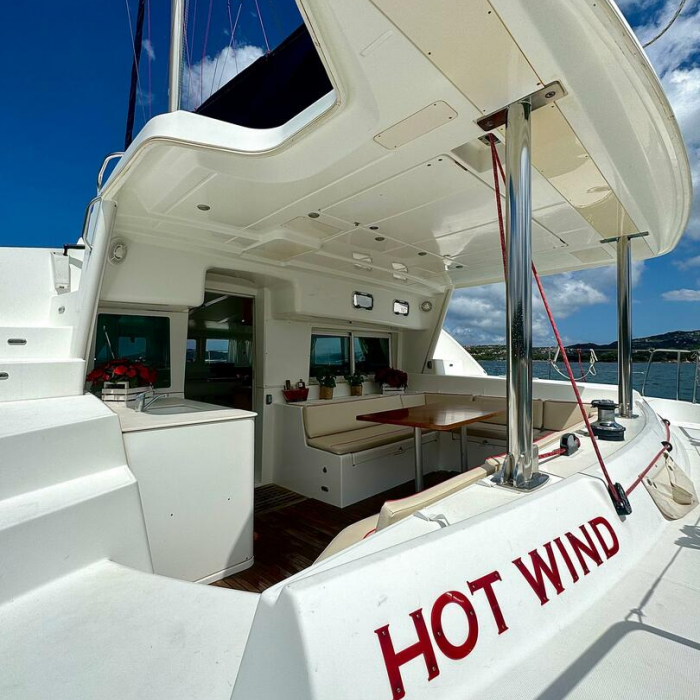 Hot Wind | Lagoon 440 photo 3