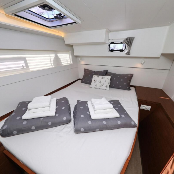 Liquid Spirit | Lagoon 40 photo 12