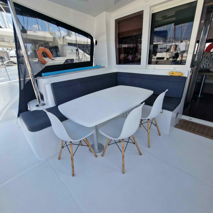 Prestige | Lagoon 40 photo 22