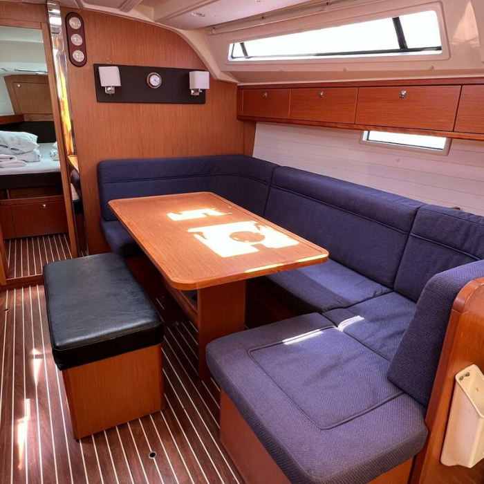 Enja | Bavaria Cruiser 41 photo 11