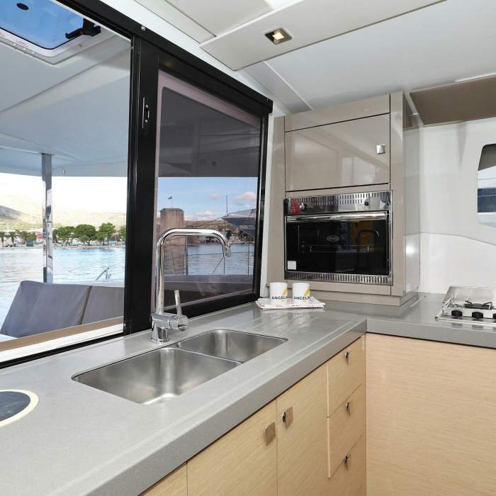 Why Not | Fountaine Pajot LUCIA 40 photo 48