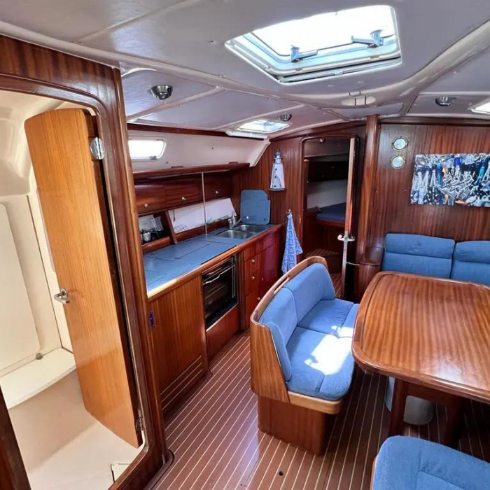 Meropi | Bavaria 41 photo 3