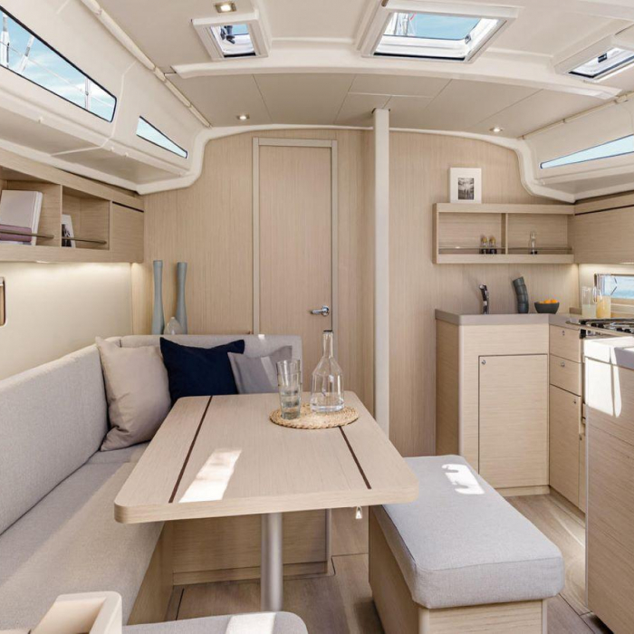 ALHUCHAR 5 | Oceanis 40.1 photo 7