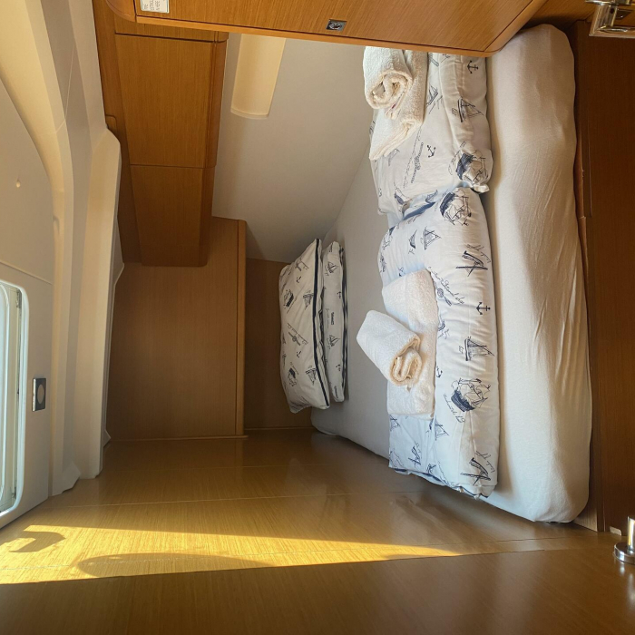 Elise of Sweden | Sun Odyssey 519 photo 9