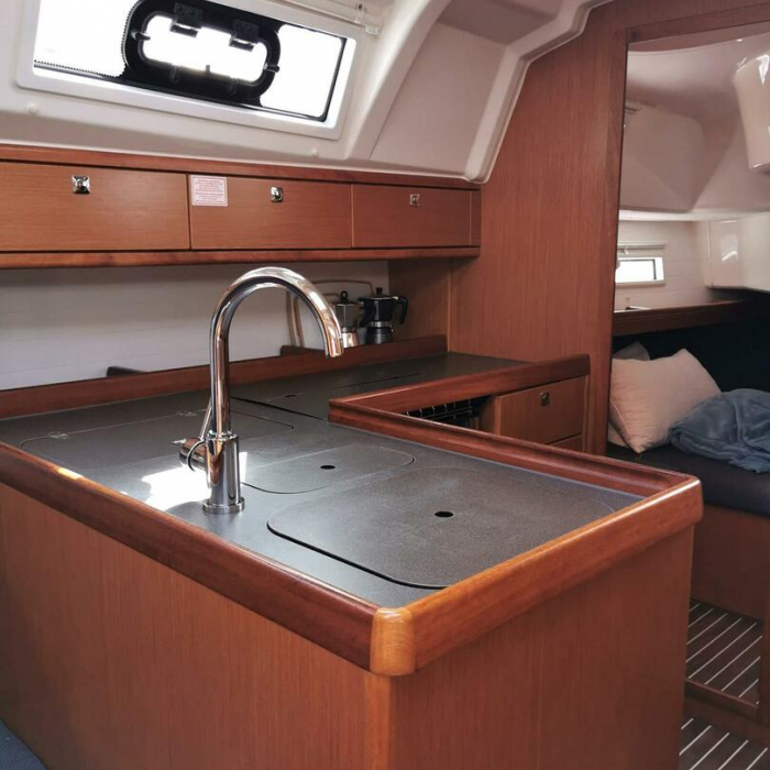 Economy | Bavaria Cruiser 41 photo 7
