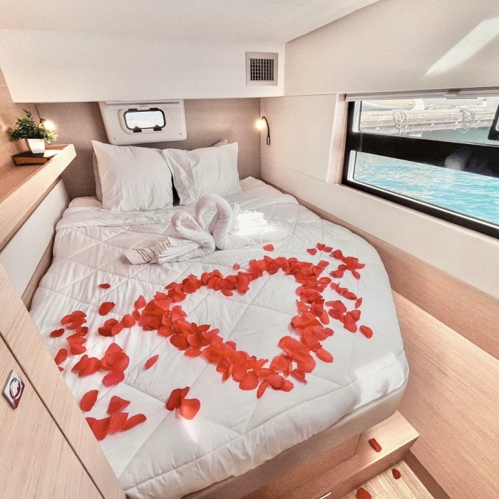 Untethered | Nautitech 40 photo 13