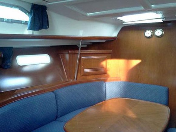 Hinitsa | Oceanis 393 Clipper photo 7