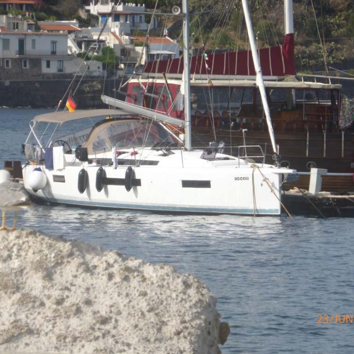 Uccelli | Sun Odyssey 440 photo 4