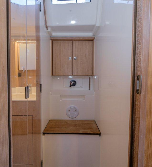 Ghost | Bavaria C57 photo 2