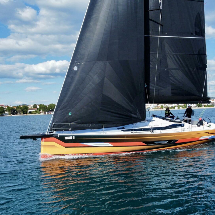 Iron Man | Elan E6 photo 7