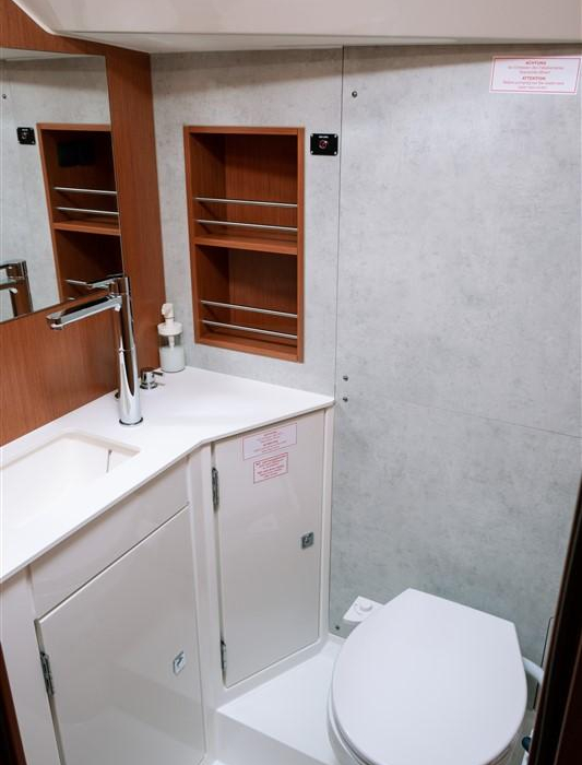 Nomad | Bavaria C42 photo 11