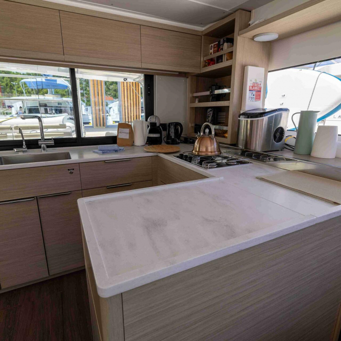 No Limit I | Lagoon 46 photo 12