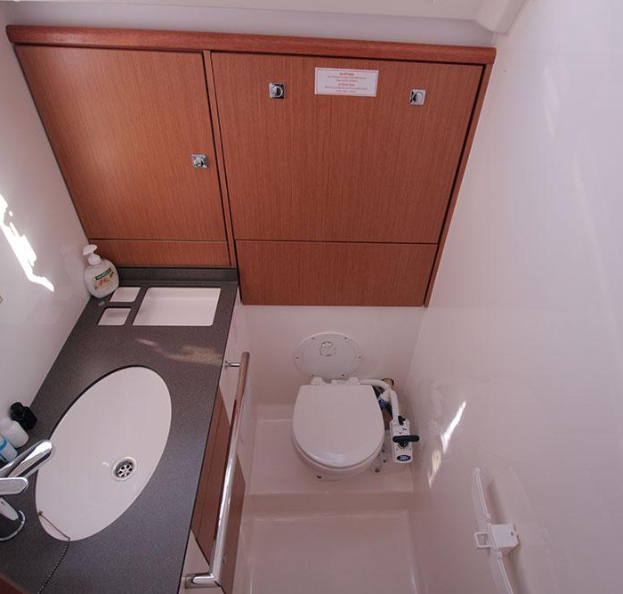 Casino Royale | Bavaria Cruiser 46 C photo 12