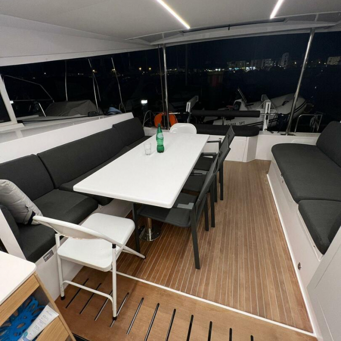 Master Yoda | Nautitech 40 Open photo 10