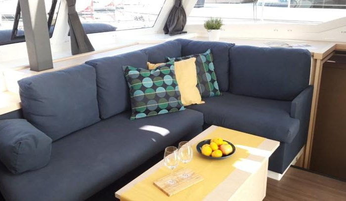 Nala | Fountaine Pajot LUCIA 40 photo 8