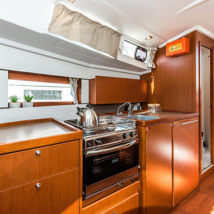 Prodigy | Oceanis 38.1 photo 10