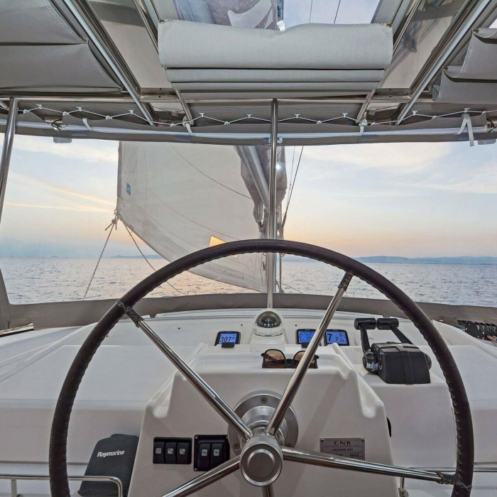 Mystique I | Lagoon 500 photo 7