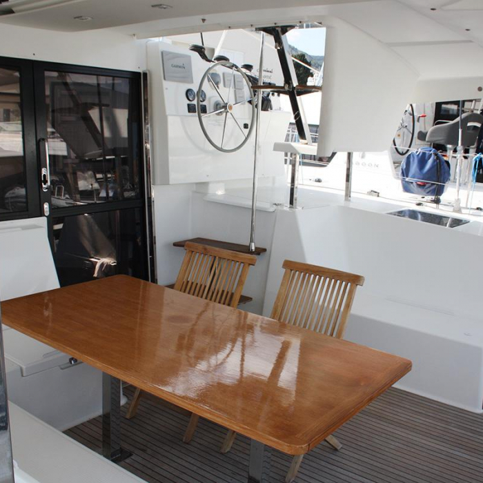 Shanti | Fountaine Pajot LUCIA 40 photo 11