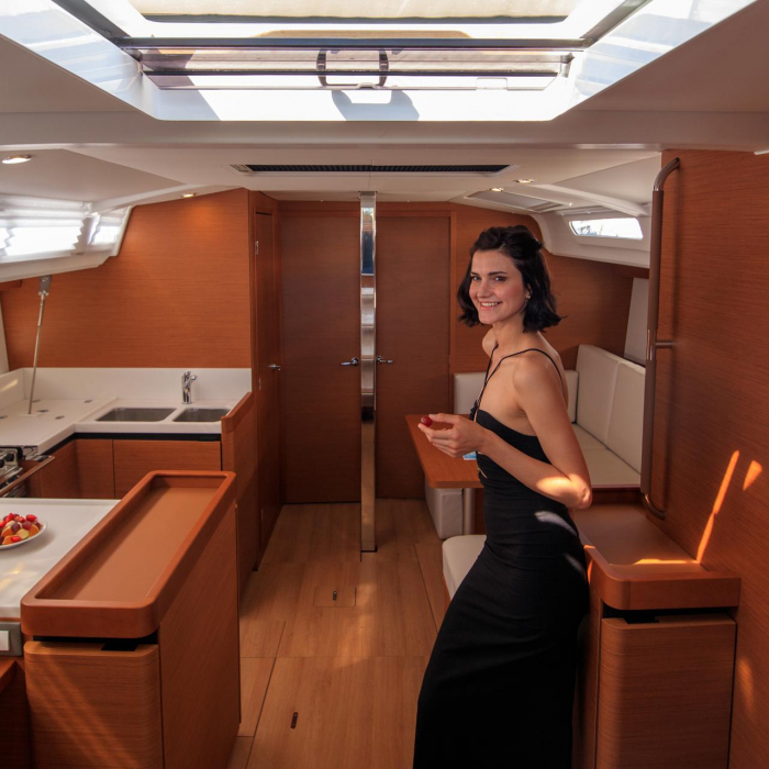 White Rabbit | Sun Odyssey 440 photo 7