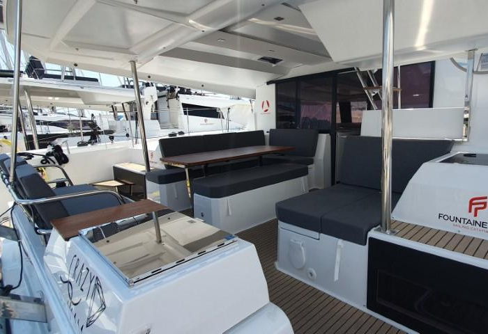 Crazy Diamond | Fountaine Pajot Astrea 42 photo 4