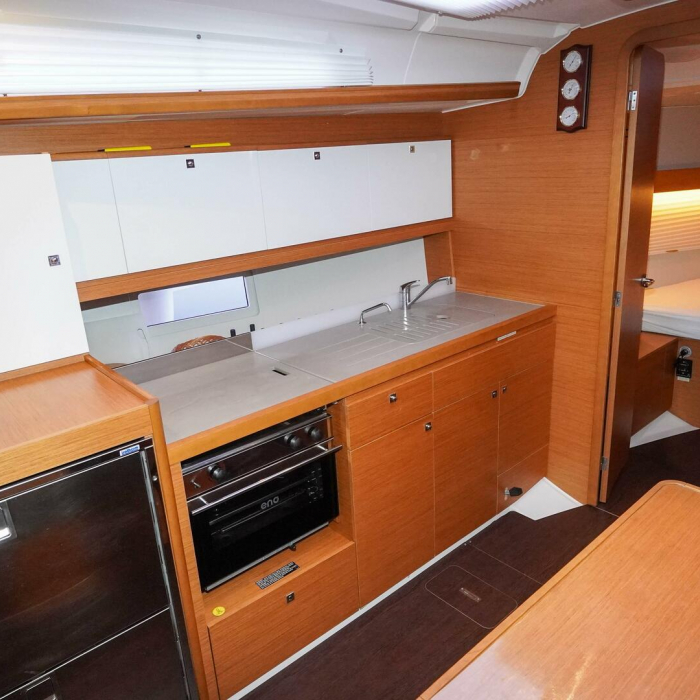 Lady D | Dufour 390 photo 44