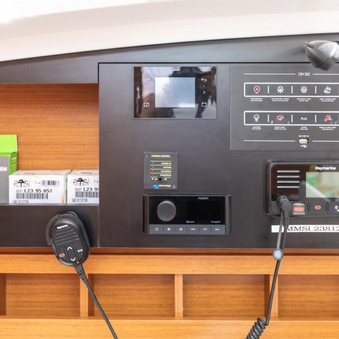 OLIVER new 2025 (air condition, solar panels) | Sun Odyssey 410 photo 9