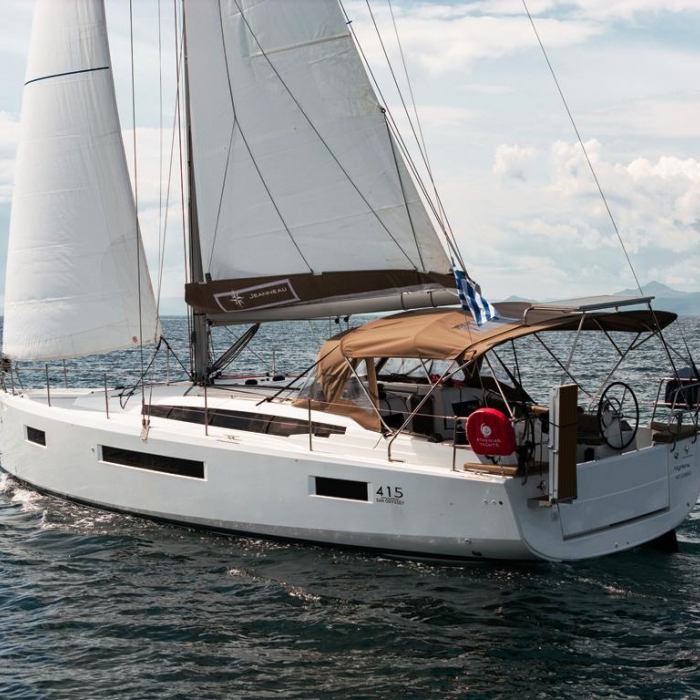 Myriana | Sun Odyssey 415 photo 9