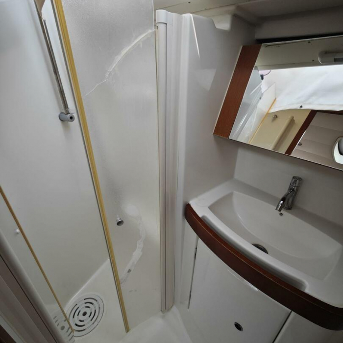 Violet | Oceanis 40 photo 9