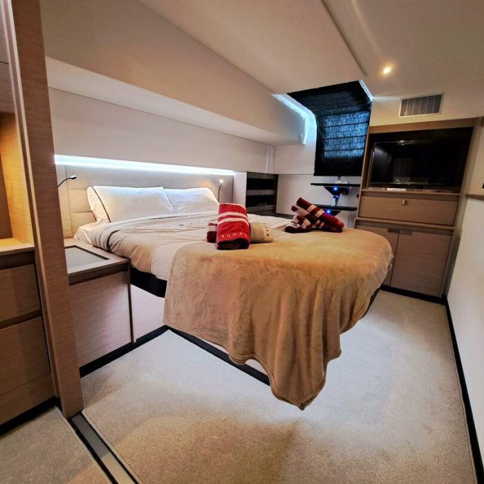 LE GRAND BOGAVANT | FOUNTAIN PAJOT Aura 51 photo 14