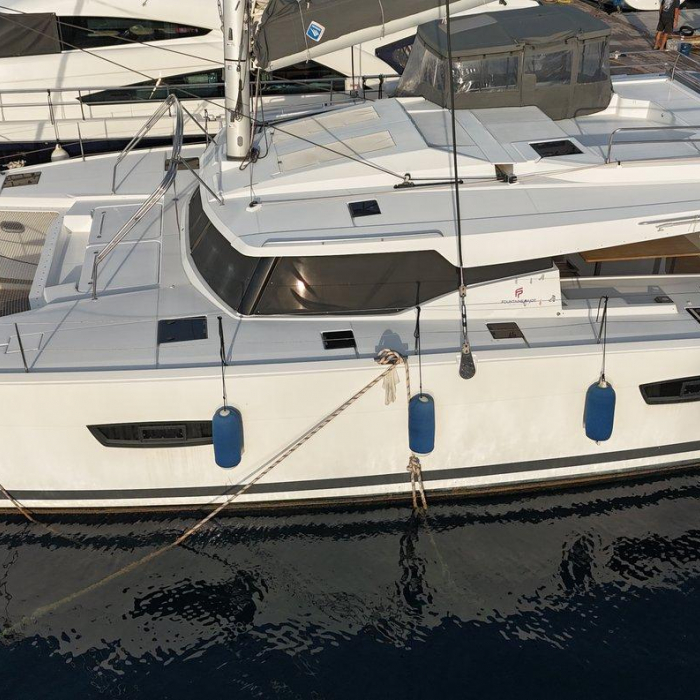 Ave | Fountaine Pajot Elba 45 photo 6