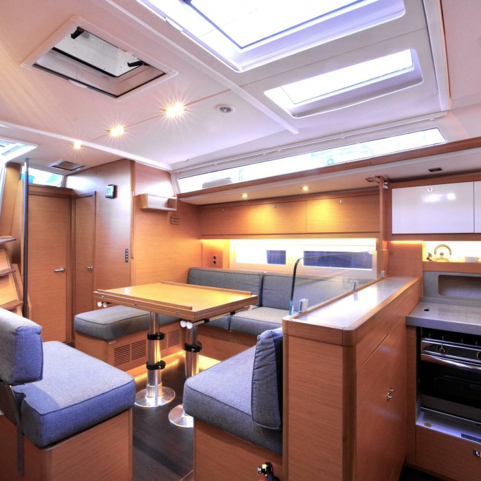 Thea | Dufour 530 photo 3