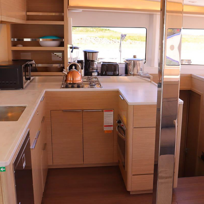 Kamots | Lagoon 46 photo 14