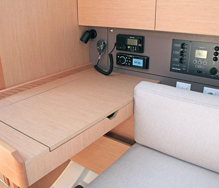 BOHEMIAN RHAPSODY | Oceanis 38.1 photo 12