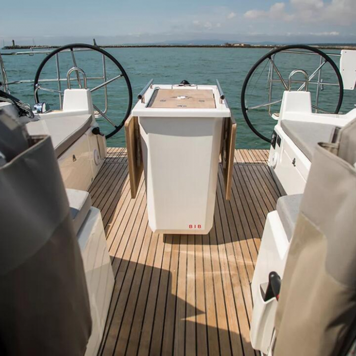 IslaBonita | Oceanis 40.1 photo 7