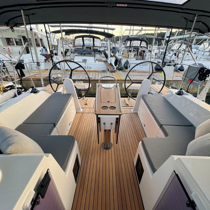 Ivana | Bavaria C42 photo 17