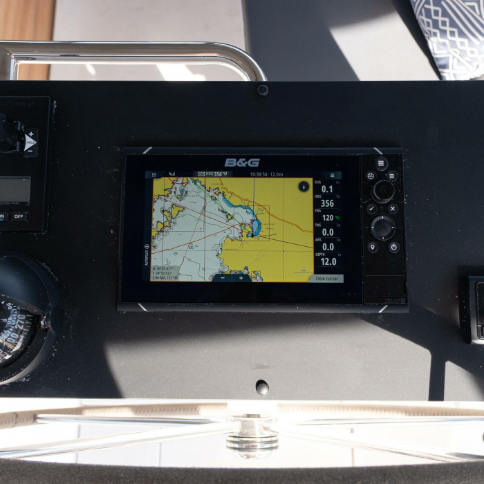 Iris | Bavaria C46 photo 16