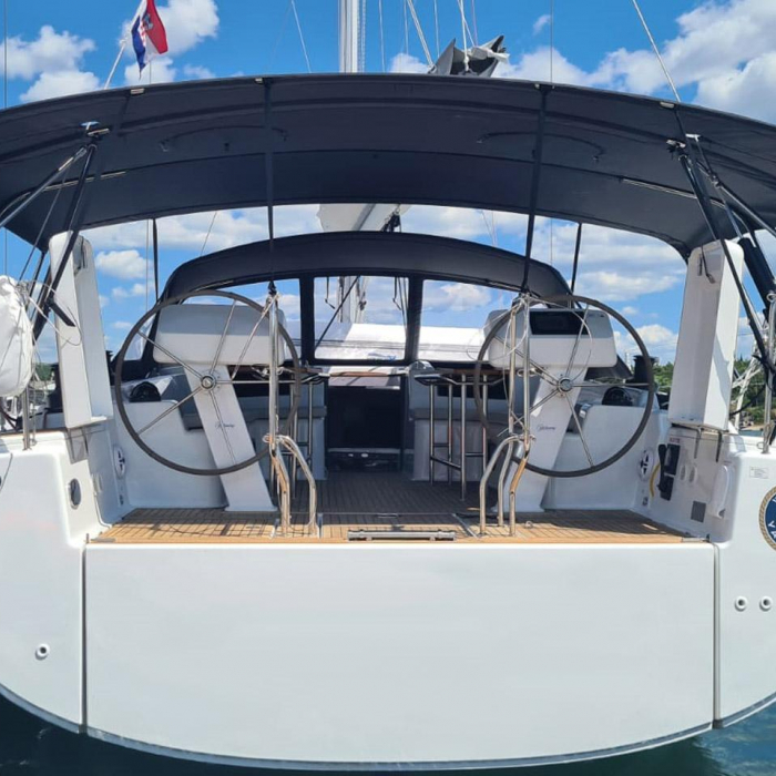 Ladies G | Hanse 508 photo 5