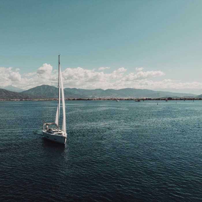 Paris | Dufour 390 photo 12